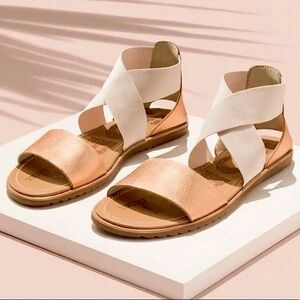 Sorel Ella Metallic Leather Sandals in Warm Gold | 9.5